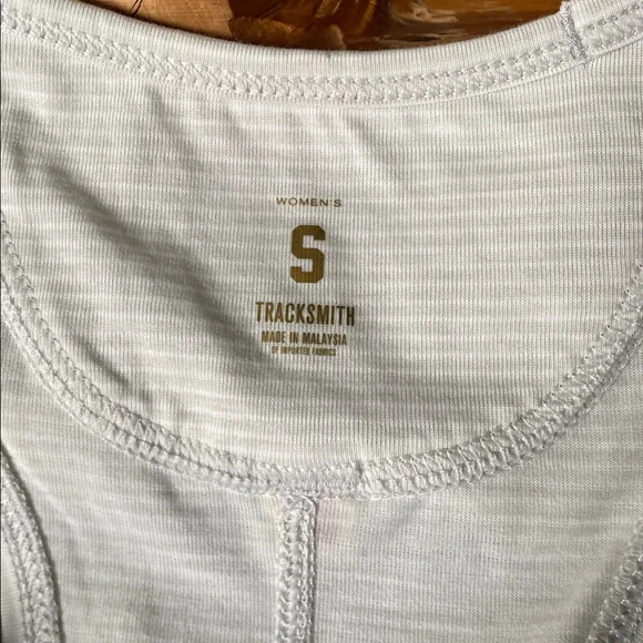 Tracksmith Horizon Tank - Picture 7 of 9